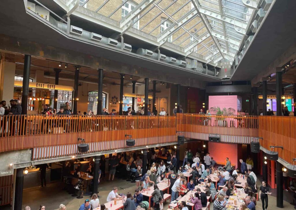 ロンドン観光2泊3日 おすすめモデルコース ランチ