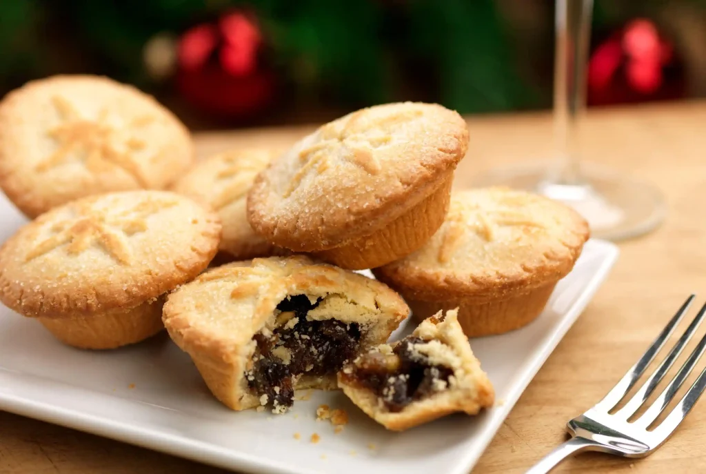 【ミンスパイ特集】イギリスのクリスマスを彩る伝統お菓子 気になる中身や味のレビュー、作り方まで大解剖 ミンスパイ 断面図