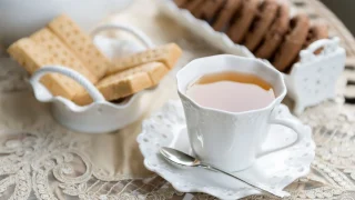 【イギリスお土産に】王道の英国紅茶ブランド6選 在英者おすすめ 王室御用達紅茶からスーパーで買えるものまで