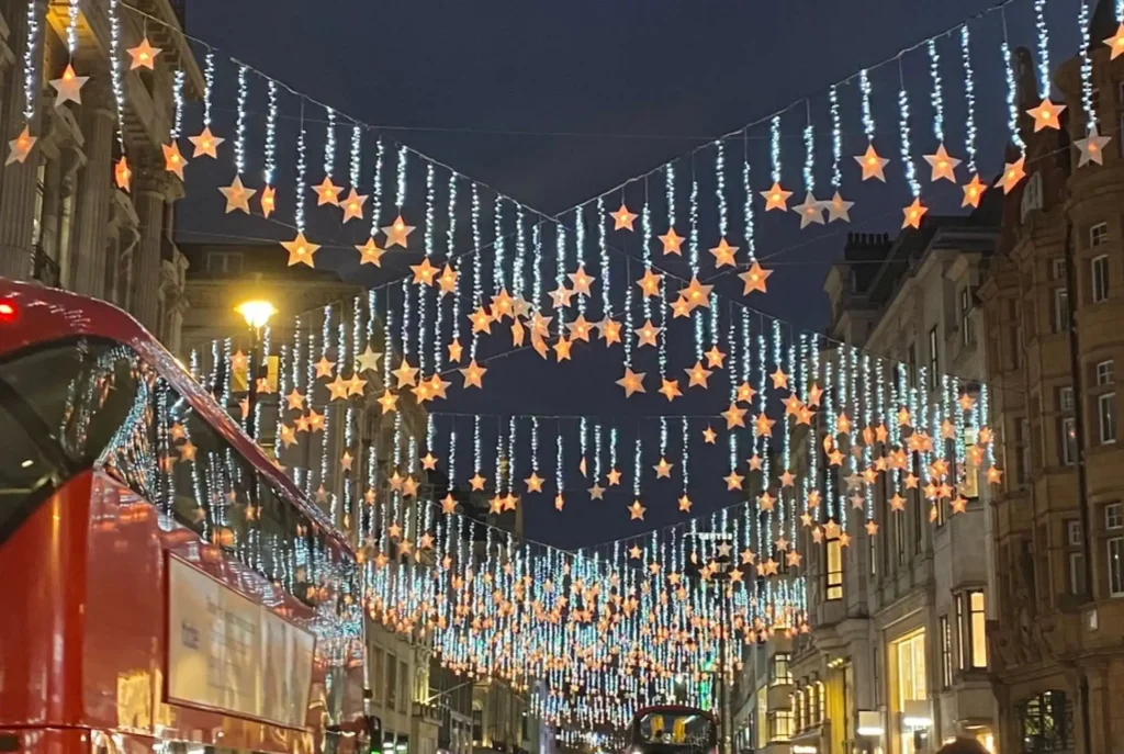 Oxford Street(オックスフォード・ストリート)クリスマスイルミネーション